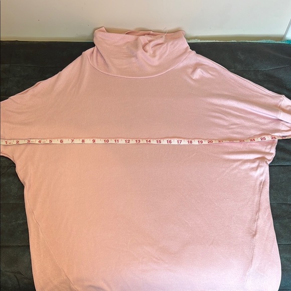 🔥Ralph Lauren Pink Turtleneck Top🔥 - Picture 3 of 6
